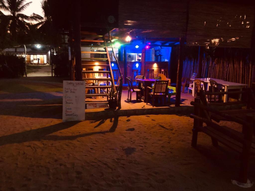 Nilaveli Sheen Coast Trincomalee Exterior photo