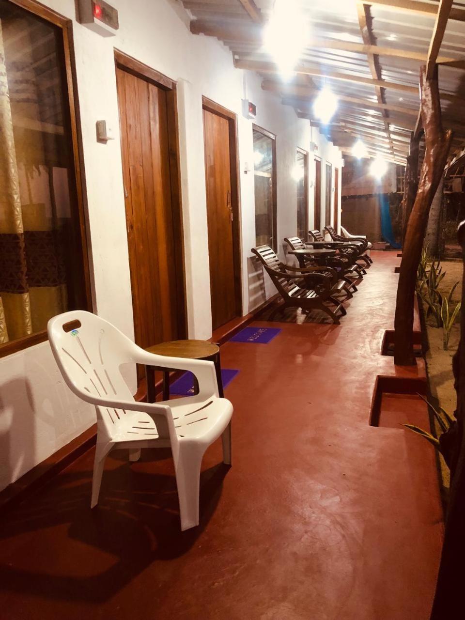 Nilaveli Sheen Coast Trincomalee Exterior photo