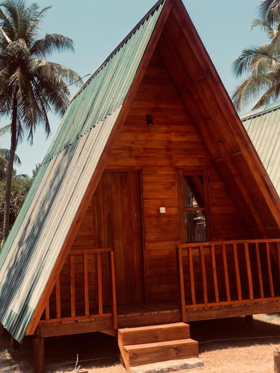 Nilaveli Sheen Coast Trincomalee Exterior photo