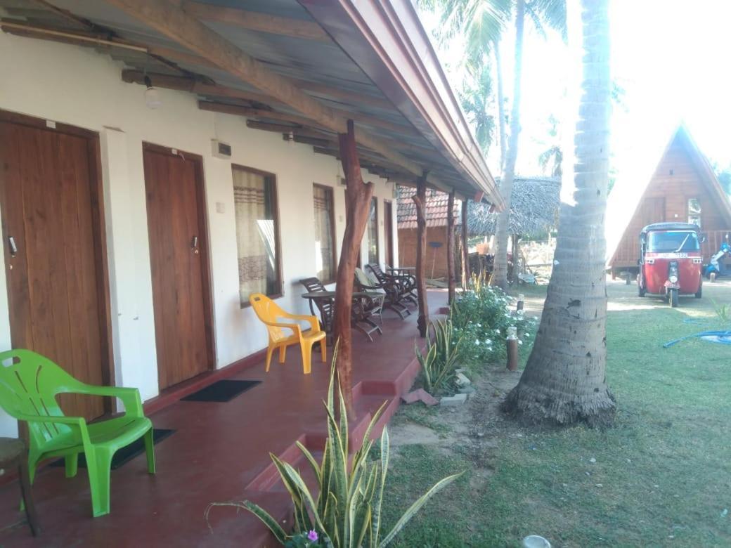 Nilaveli Sheen Coast Trincomalee Exterior photo
